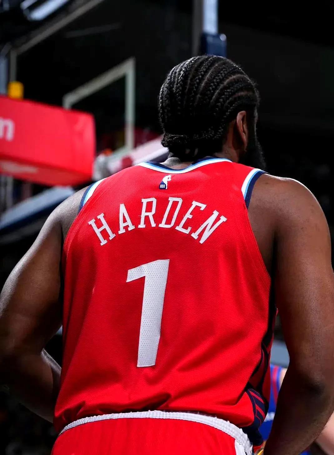 南宫体育-赛前全明星赛焦点战，阿斯顿维拉遗憾出局，媒体盛赞，年轻球员得到机会的简单介绍