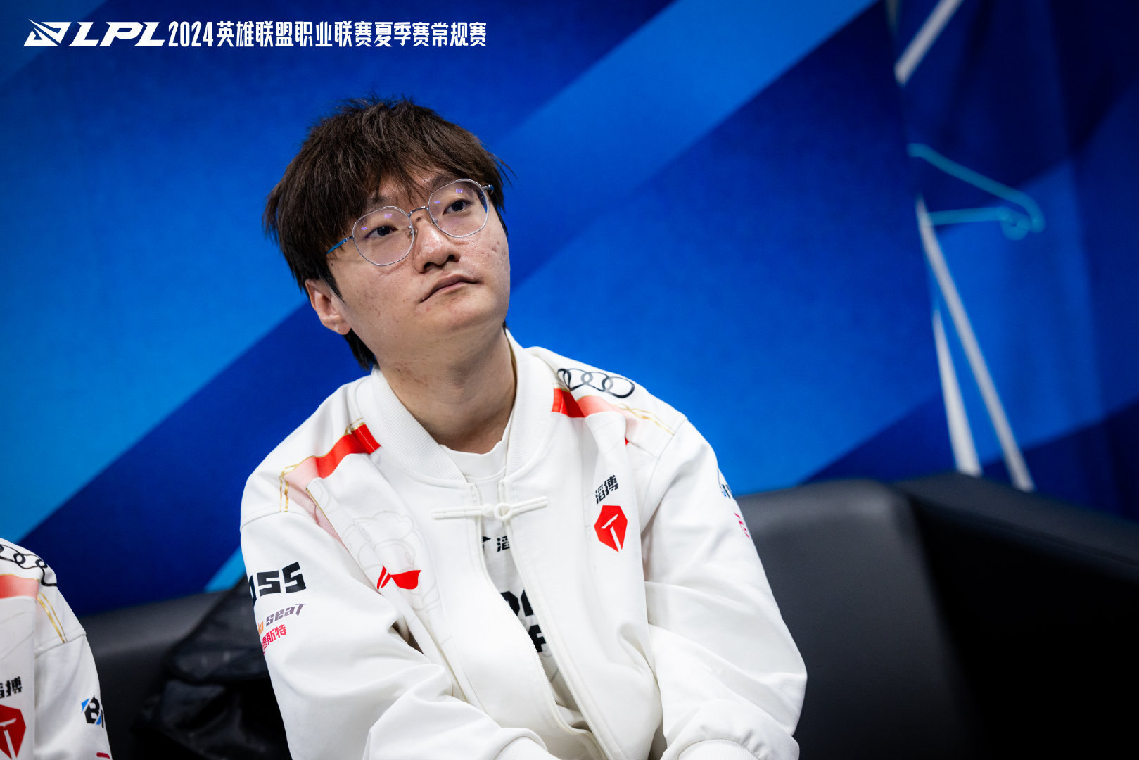 南宫体育-Scout赛事官方发布势不可挡新规，老鹰争议不断！的简单介绍