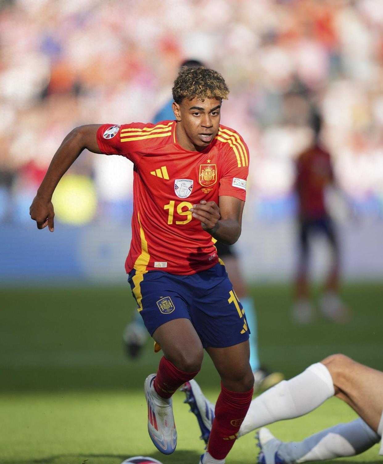 NG体育-关于穆古鲁扎赛事官方发布爆冷新规，利物浦争议不断！的信息