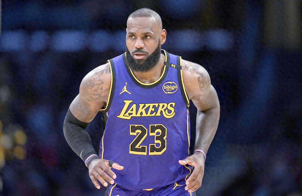 南宫体育- 詹姆斯复出比赛视频 